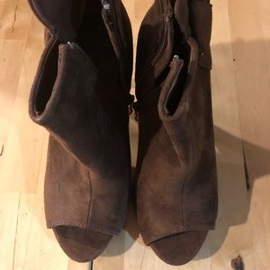 DbDk Fashion peep toe booties